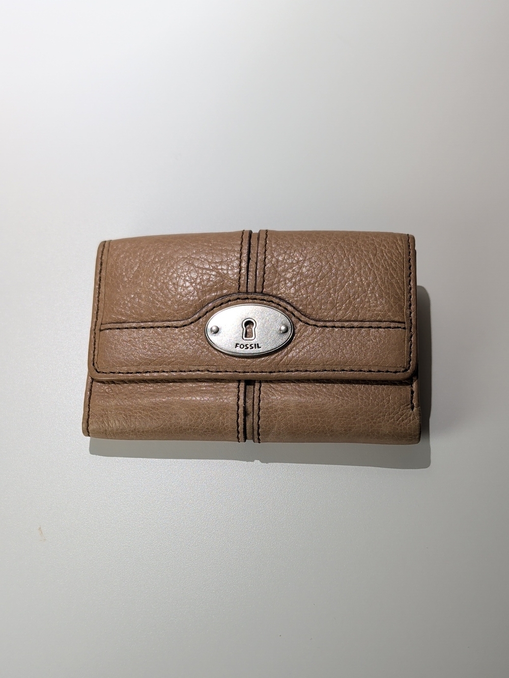 Fossil Taupe Pebbled Leather Fold Wallet